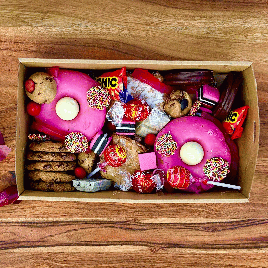 Pedals & Picnics The Tunnel Sweet Box